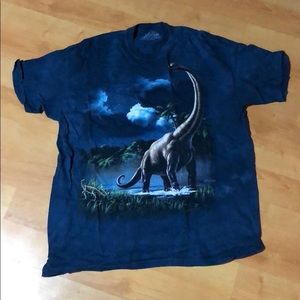 The mountain brand  majestic brontosaurus tee
